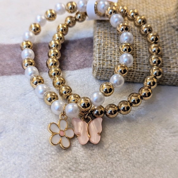 Bangles & Bracelets - Picture 10 of 16